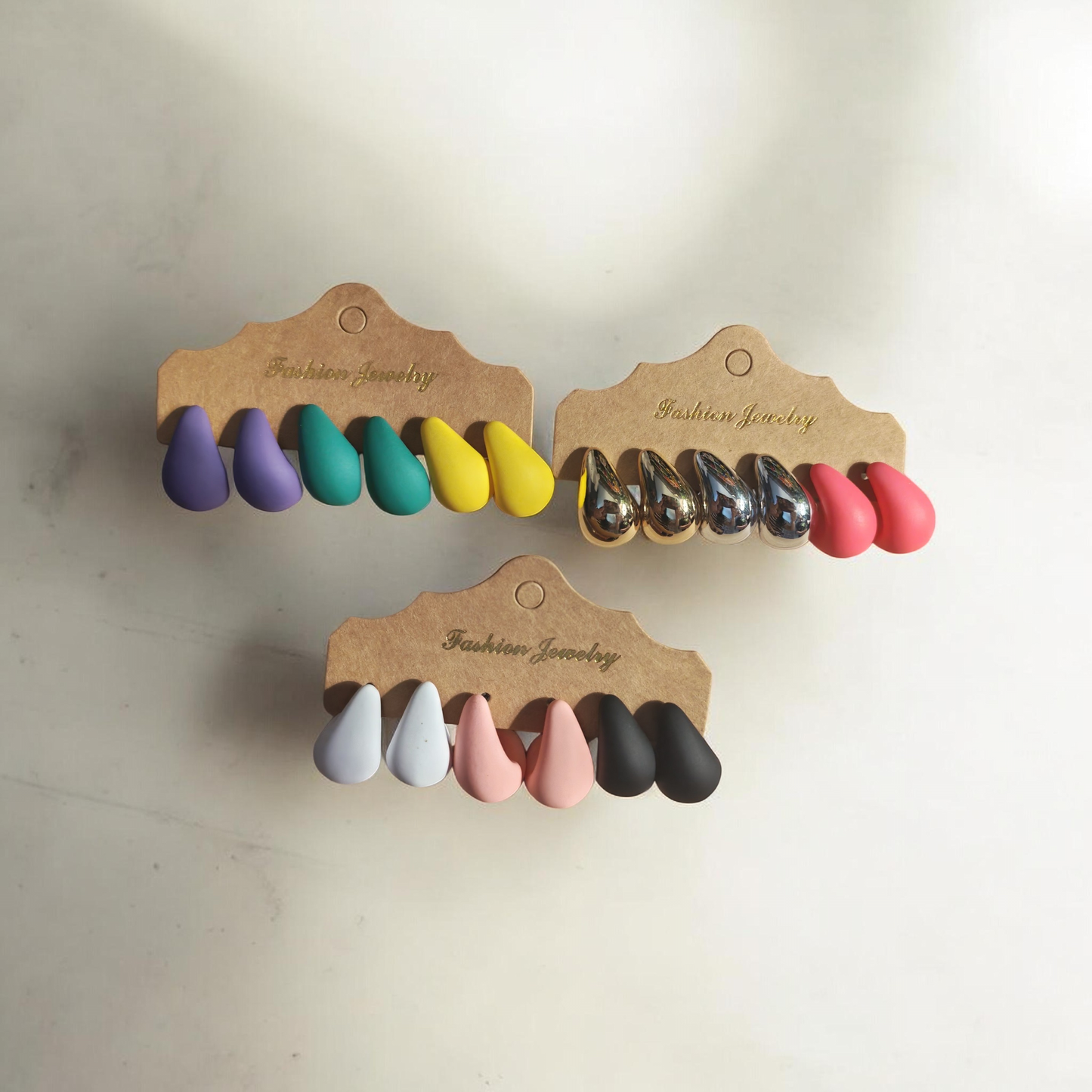 ✨ Boucles d’oreilles goutte minimalistes